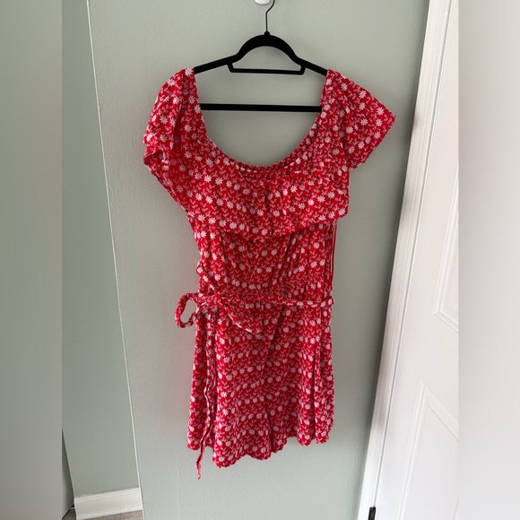 Off-The-Shoulder Embroidered Romper - Picture 4 of 6